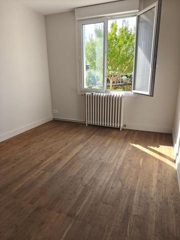 Maison à MORTAGNE-SUR-SEVRE, 85290 - 3 pièces 75m²