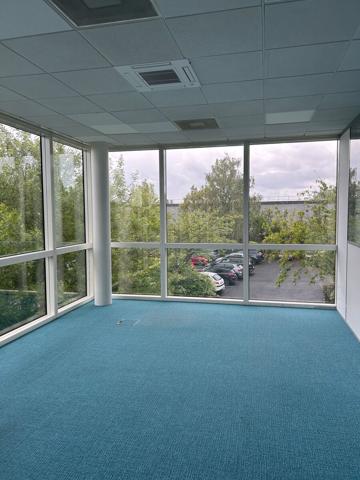 Bureaux à louer à Roissy-en-France cadre paysager exceptionnel et lumineux