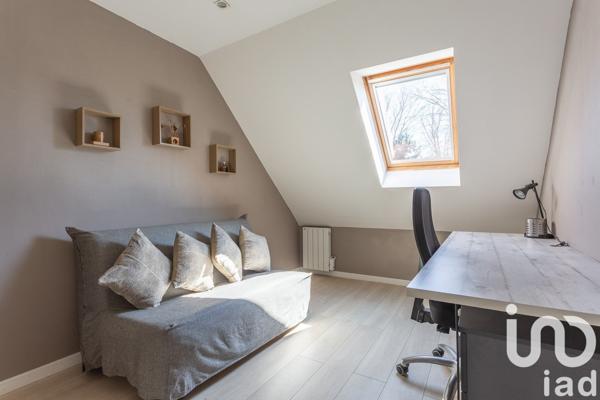 Maison 6 pièces de 124 m² à Lésigny (77150)