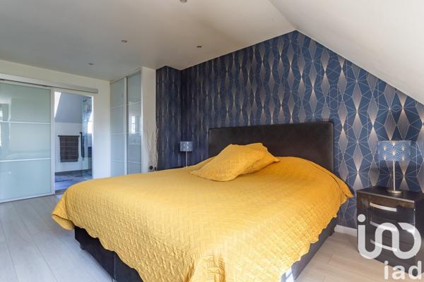 Maison 6 pièces de 124 m² à Lésigny (77150)