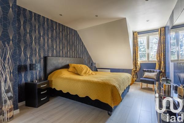 Maison 6 pièces de 124 m² à Lésigny (77150)