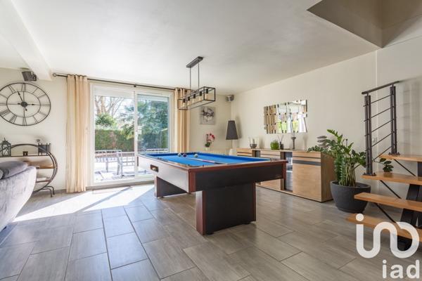 Maison 6 pièces de 124 m² à Lésigny (77150)