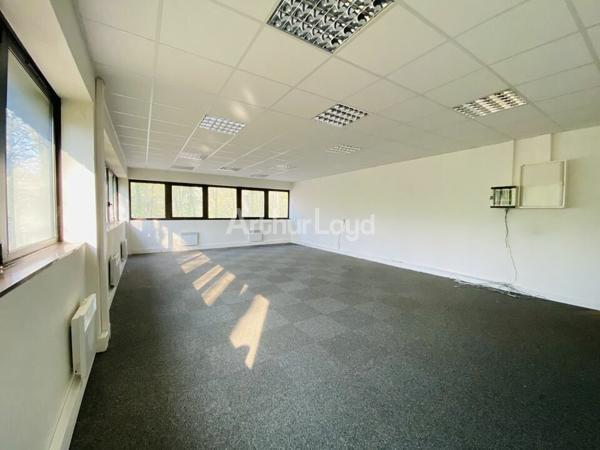 BUREAUX à LOUER de 236 m²