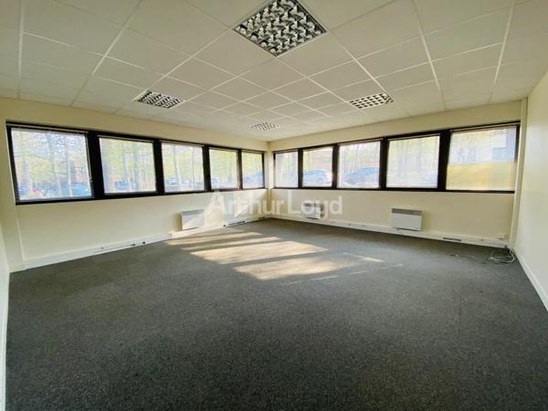 BUREAUX à LOUER de 236 m²