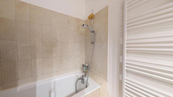 Montpellier (34000) Beau T4 de 92 m² avec terrasse, loggia et garage – rez-de-chaussée, quartier Boutonnet