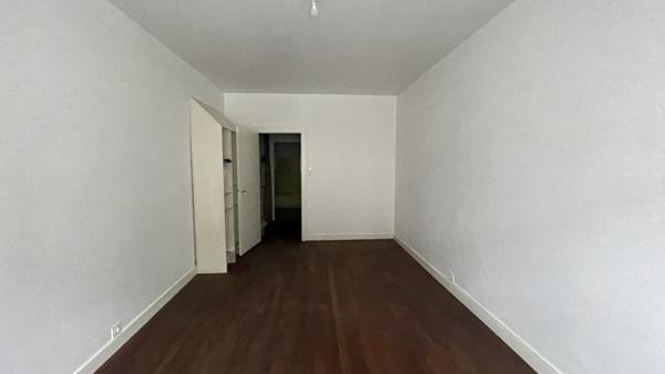 Maison à vendre 66 780 € Sainte-Foy-la-Grande 3 p 94 m² DPE D