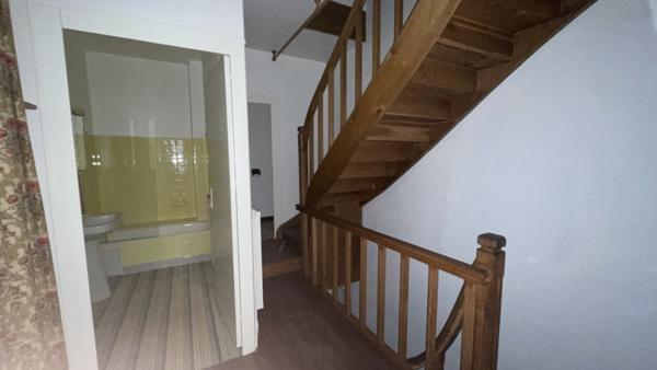 Maison à vendre 66 780 € Sainte-Foy-la-Grande 3 p 94 m² DPE D