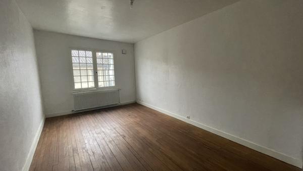 Maison à vendre 66 780 € Sainte-Foy-la-Grande 3 p 94 m² DPE D