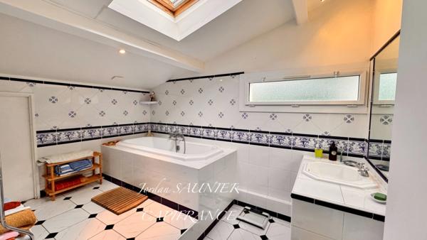 Maison à vendre 8 pièces proche de SAINT FERREOL LE LAC (31)