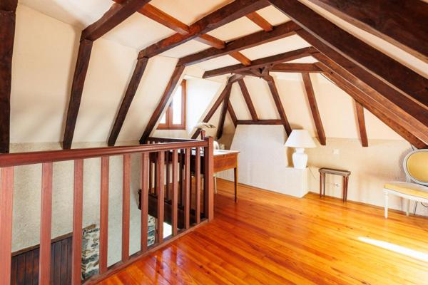 Orthez - Belle maison de campagne sur 1 hectare de terrain