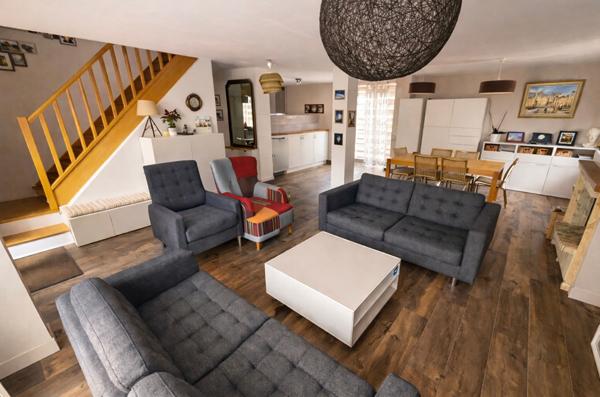 Maison / SEJOUR  CUISINE 54m2 / 5 chambres / 1 SDB / 1 SDE / Combles amenagés / terrain 450m2