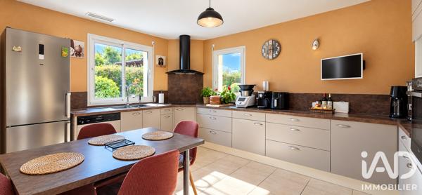 Maison à vendre 6 pièces 145 m² Léognan