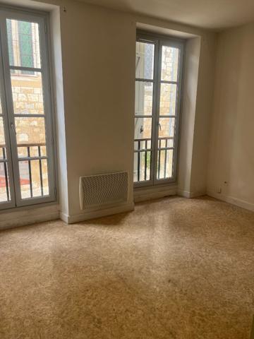 Appartement T3 RDC Centre-Ville LECTOURE (32700)