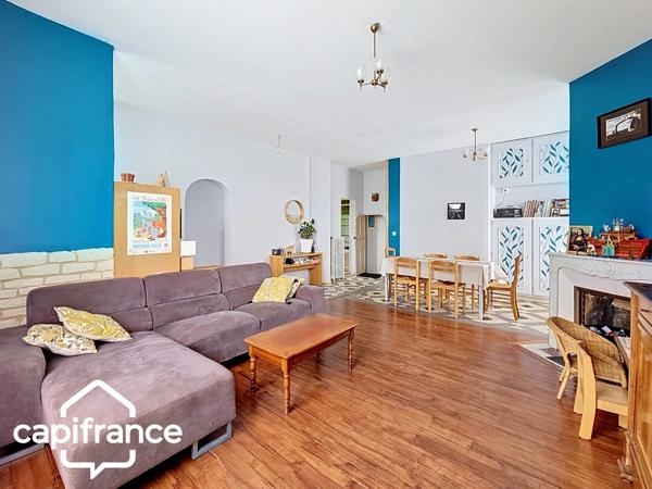Maison familiale 210 m² – 5 chambres + bureau – jardin clos – sous-sol – proche centre-ville de Thouars