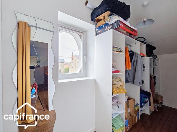 Maison familiale 210 m² – 5 chambres + bureau – jardin clos – sous-sol – proche centre-ville de Thouars