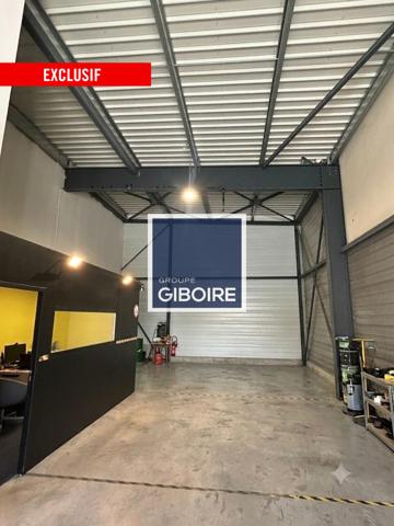 Local d'activites 100 m² à louer VERN SUR SEICHE (réf : 35.5937)