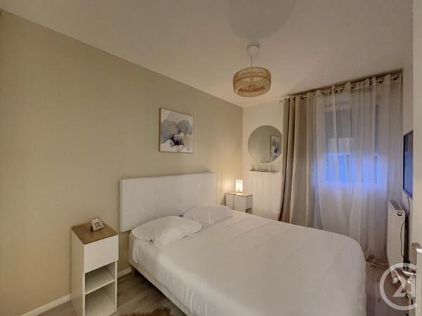 Appartement à vendre  3 pièces - 64 m2 LE BLANC MESNIL - 93