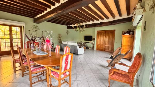 NOAILLES PROCHE PROPRIETE 10 PIECES SEJOUR DOUBLE SALON 6 CHAMBRES 3 GARAGES JARDIN CLOS DE 8440M² ENV.