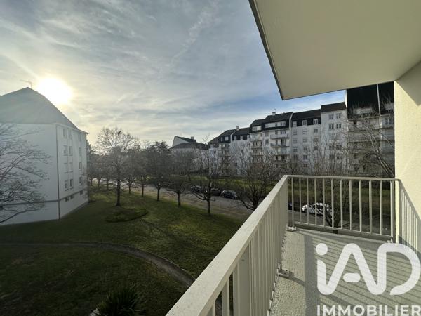 Appartement à vendre 4 pièces 97 m² Saint-Cyr-sur-Loire