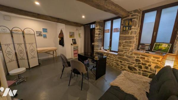 Immeuble centre villedieu avec local commercial et appartement loués