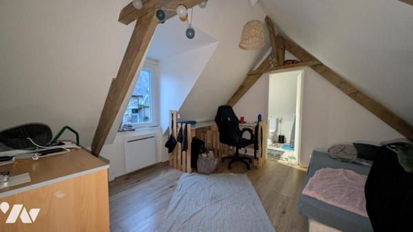 Immeuble centre villedieu avec local commercial et appartement loués