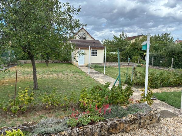 Maison 5 pieces proche centre ville, ecole et A6