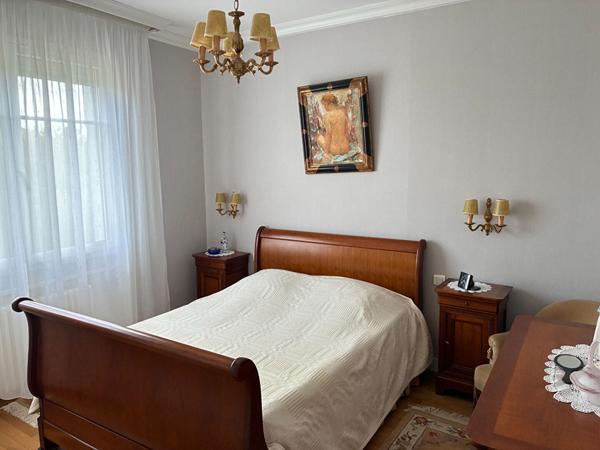 Maison 5 pieces proche centre ville, ecole et A6