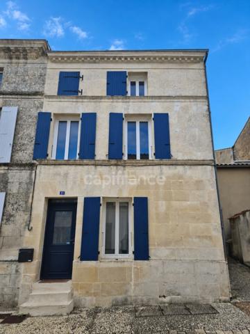 VENTE A TERME LIBRE - Maison 6 pièces PONS (17) - Centre ville - Piscine - Terrain de 167m²