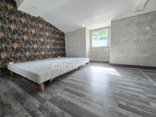 VENTE A TERME LIBRE - Maison 6 pièces PONS (17) - Centre ville - Piscine - Terrain de 167m²