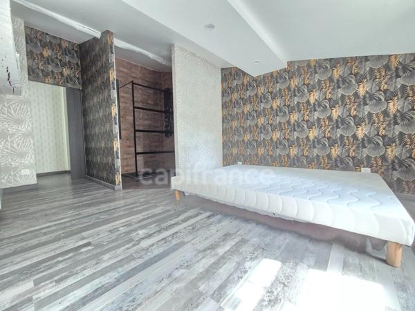 VENTE A TERME LIBRE - Maison 6 pièces PONS (17) - Centre ville - Piscine - Terrain de 167m²