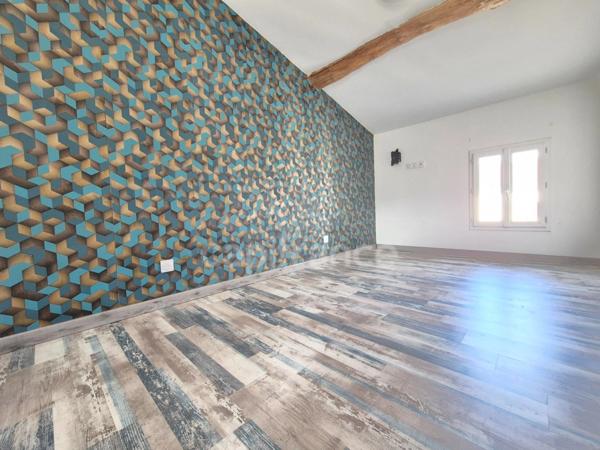 VENTE A TERME LIBRE - Maison 6 pièces PONS (17) - Centre ville - Piscine - Terrain de 167m²