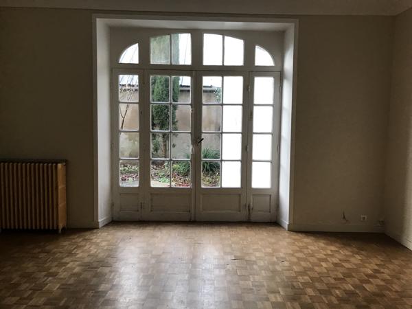 LOCATION BUREAUX - PARKING - SAINT NAZAIRE - 390 M2