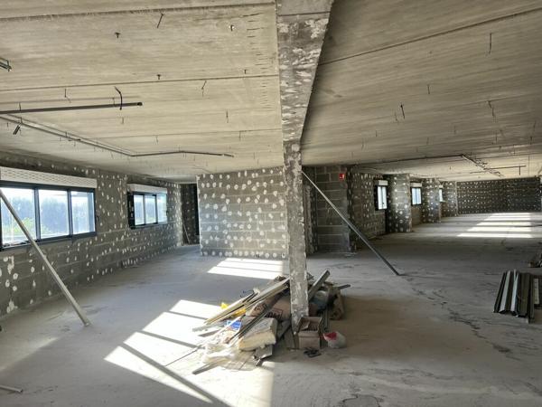 TOURS SUD EST LES YVAUDIERES BUREAUX A LOUER DE 287 M² STATIONNEMENT FACILE