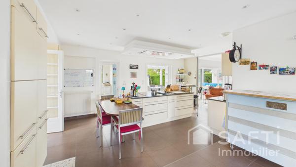 Belle maison familiale de 250 m² sur une parcelle de 1500 m²