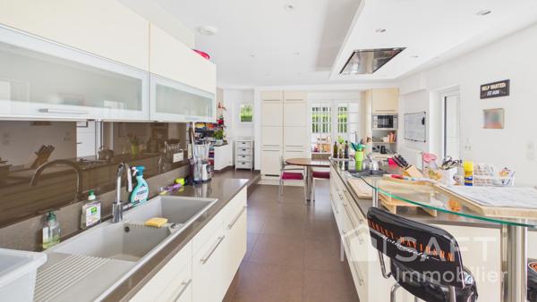 Belle maison familiale de 250 m² sur une parcelle de 1500 m²