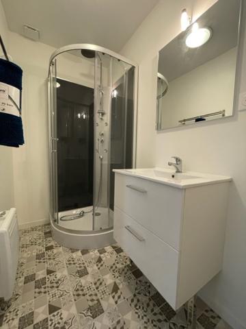 Beau studio meublé !