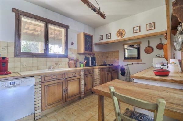 Saint-Gilles – Maison de plain-pied 3 chambres, piscine et garage