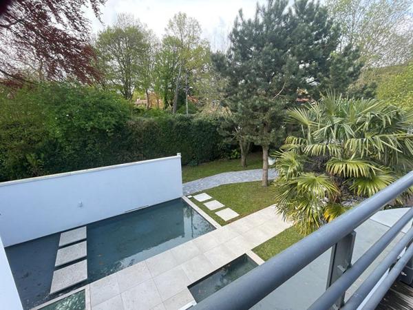 Maison d'exception, 5 chambres, Piscine couverte ,hammam, jardin arboré