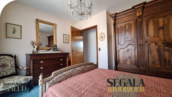 Carmaux (81400) Maison spacieuse avec atelier indépendant et jardin clos, à pied des commodités