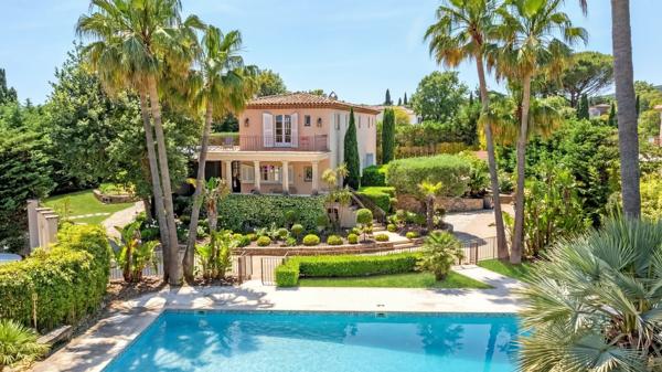 Vente Villa de luxe Grimaud 8 Pièces 260 m²