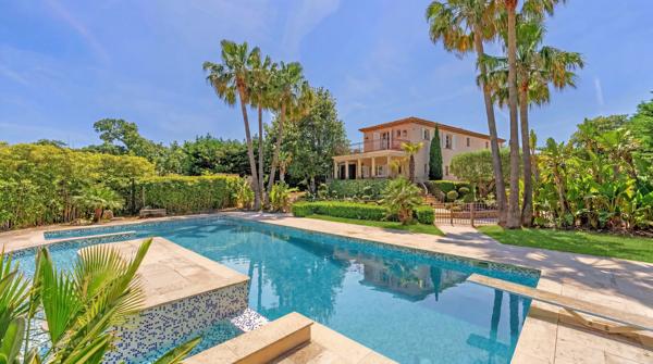 Vente Villa de luxe Grimaud 8 Pièces 260 m²