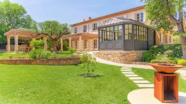 Vente Villa de luxe Grimaud 8 Pièces 260 m²