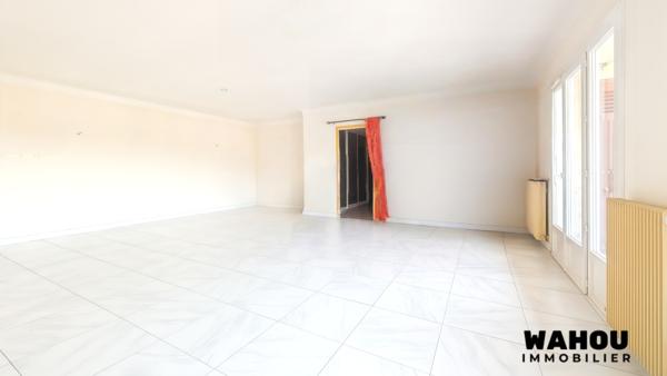 Appartement T4 de 160 m² avec jardin et hangar