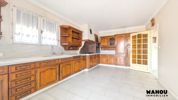 Appartement T4 de 160 m² avec jardin et hangar