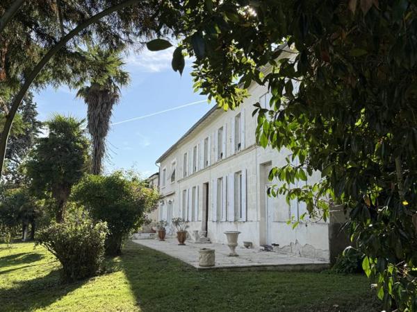 Maison charentaise Sainte-Ramée 338 m²