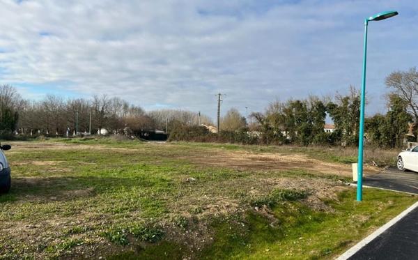 Terrain à vendre |  Mauzé-sur-le-Mignon |  560 m²