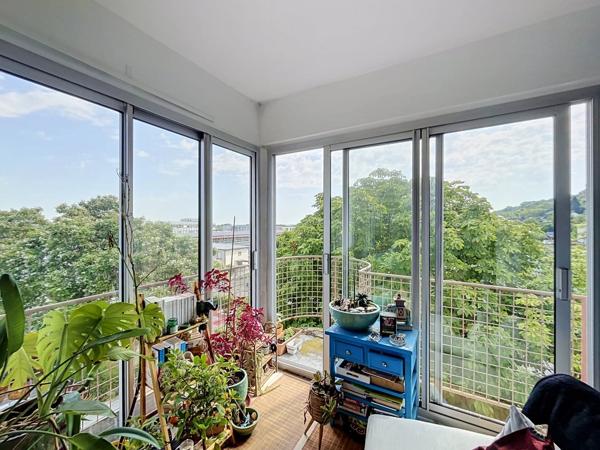 Vente                                                      Appartement
                        
                     4 pièces                      96 m2                     à Laon