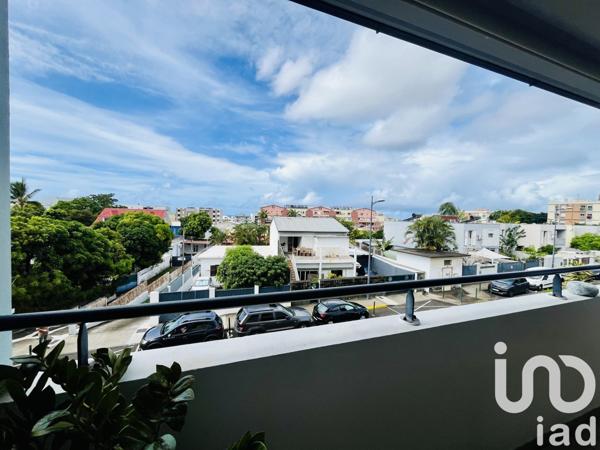 Appartement 3 pièces de 64 m² à Saint-Denis (97490)