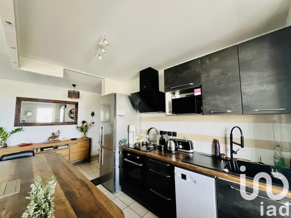 Appartement 3 pièces de 64 m² à Saint-Denis (97490)