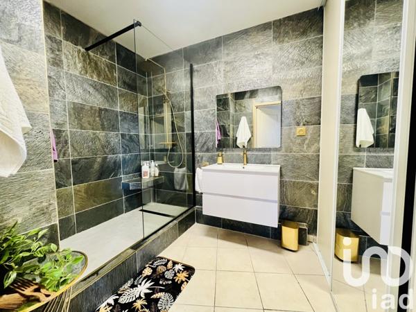 Appartement 3 pièces de 64 m² à Saint-Denis (97490)